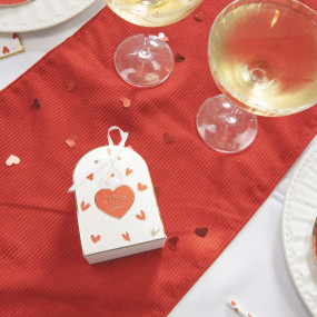 CONFETTIS DE TABLE COEURS ROUGES